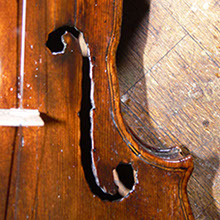Restauration einer Gedler Wellengeige in der Werkstatt Geigenbau Jaumann