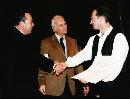 1997 Überreichung der Urkunde durch den Präsident der Handwerkskammer Heinrich Traublinger und Ministerpräsident  Dr. Edmund Stoiber