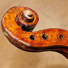Restauration einer Gedler Wellengeige in der Werkstatt Geigenbau Jaumann